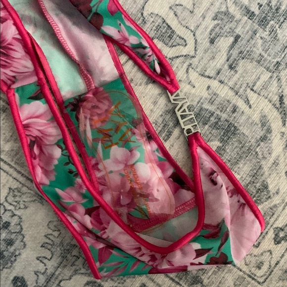 Pitaya wild Valencia Pink Floral swim Set size‎ XS - Picture 6 of 9